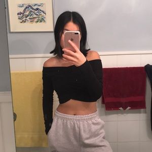 Off the Shoulder Black Long Sleeve Crop Top